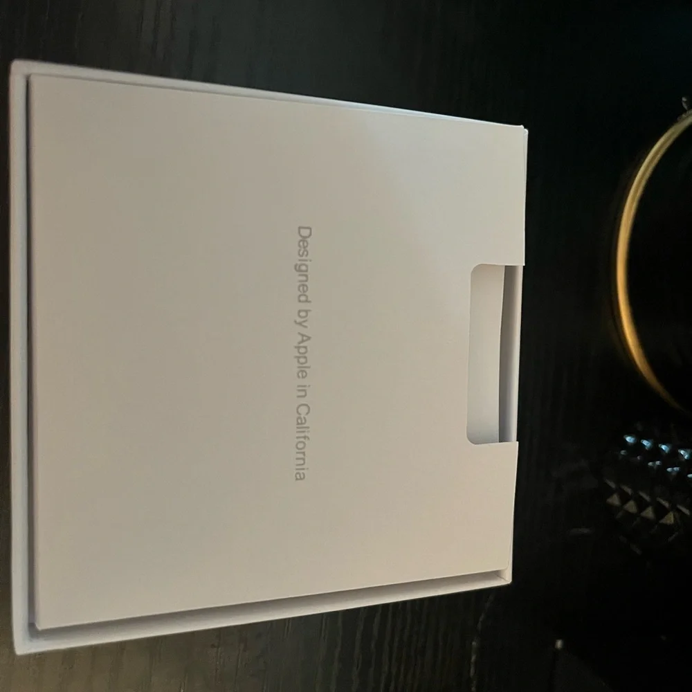 Apple White Wireless Earbuds Gen 2